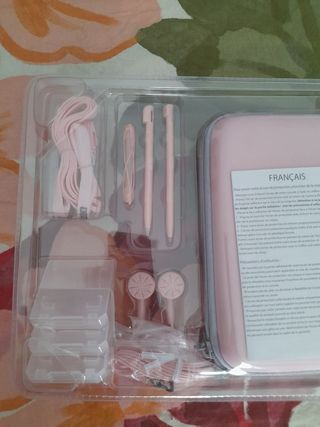 NUEVO.DSi/DS Lite: Funda NEGRA+ accesorios NEGROS 