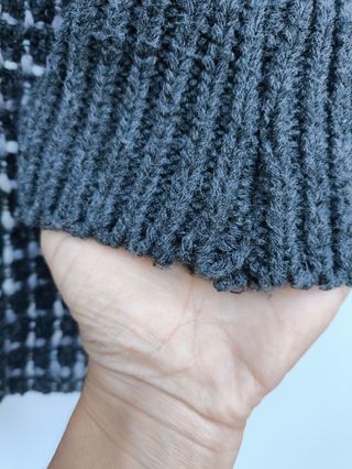 Chaquetón de invierno gris y negro