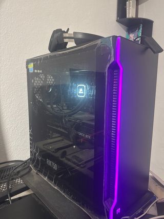 PC Gamer Negro Casi Nuevo