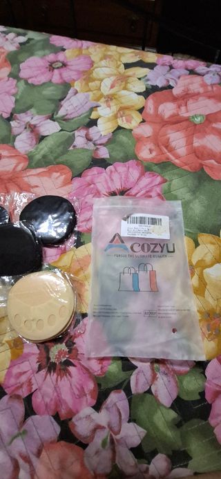 Cuscinetti per piedi beige e neri