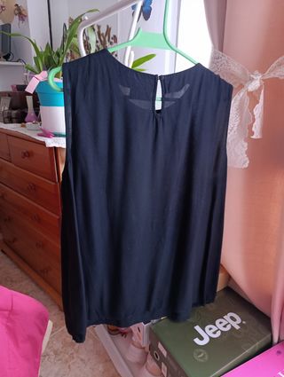 Blusa Yessica negra tirantes con pedrería