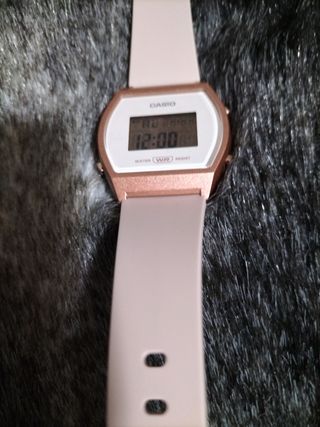 Reloj Casio Vintage Dorado y Rosa