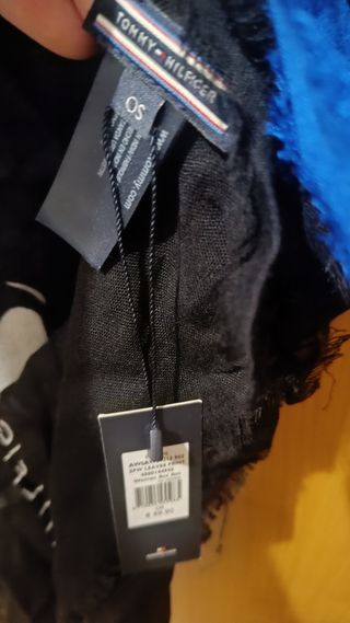 Pañuelo Tommy Hilfiger hojas azul y rosa