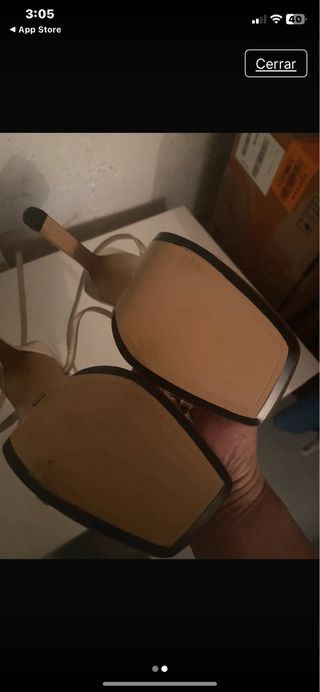 Sandalias Zara doradas tacón fino
