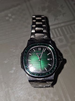 Reloj Aocasdiy Verde con Bisel de Cristales