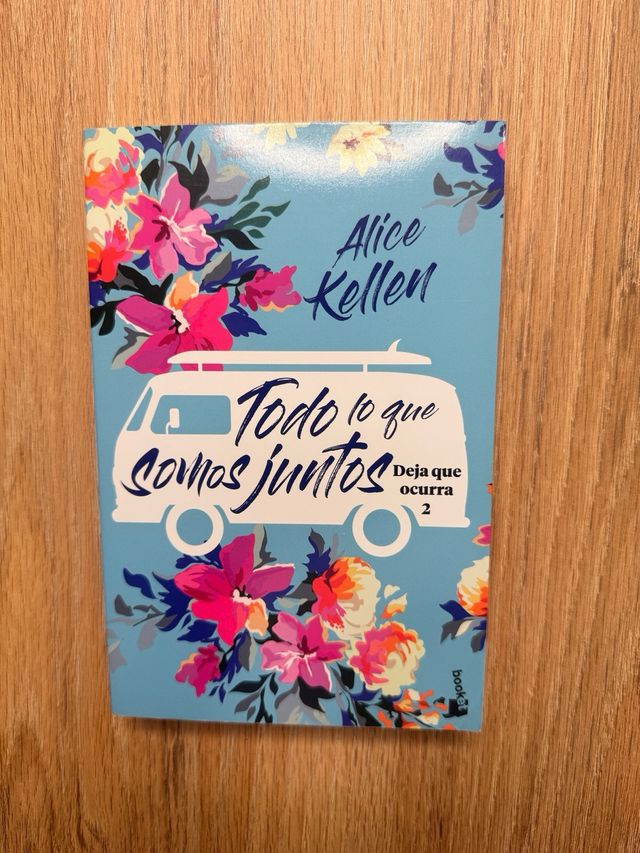 ESTUCHE DEJA QUE OCURRA (ALICE KELLEN)
