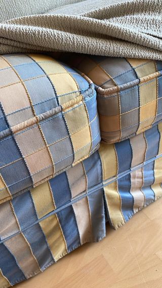 Sofá de 2 plazas beige