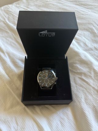 Reloj Lotus cronógrafo con correa milanesa