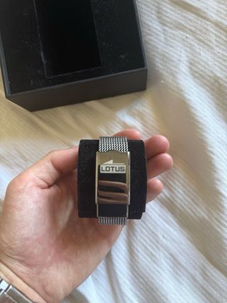 Reloj Lotus cronógrafo con correa milanesa