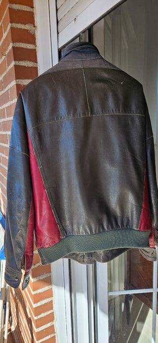 Cazadora de piel Ermemegildo Zegna hecha en Italia