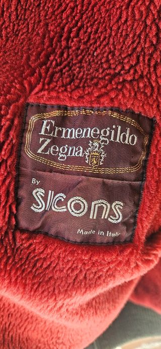 Cazadora de piel Ermemegildo Zegna hecha en Italia