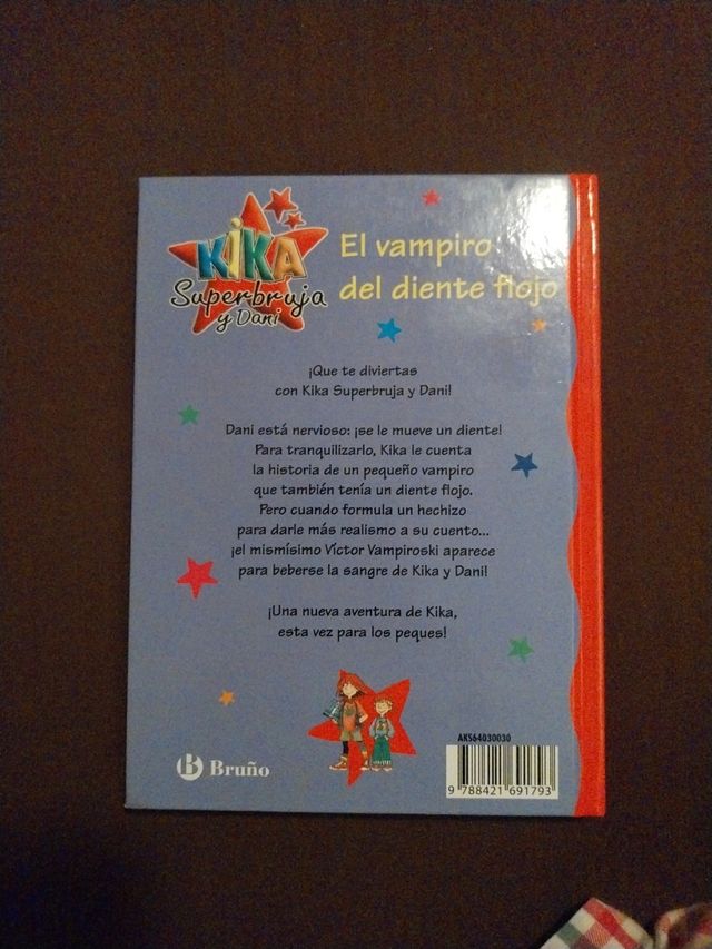 El vampiro del diente flojo (Kika Superbruja / ...