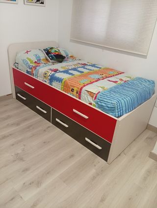 Cama juvenil con cajones y escritorio