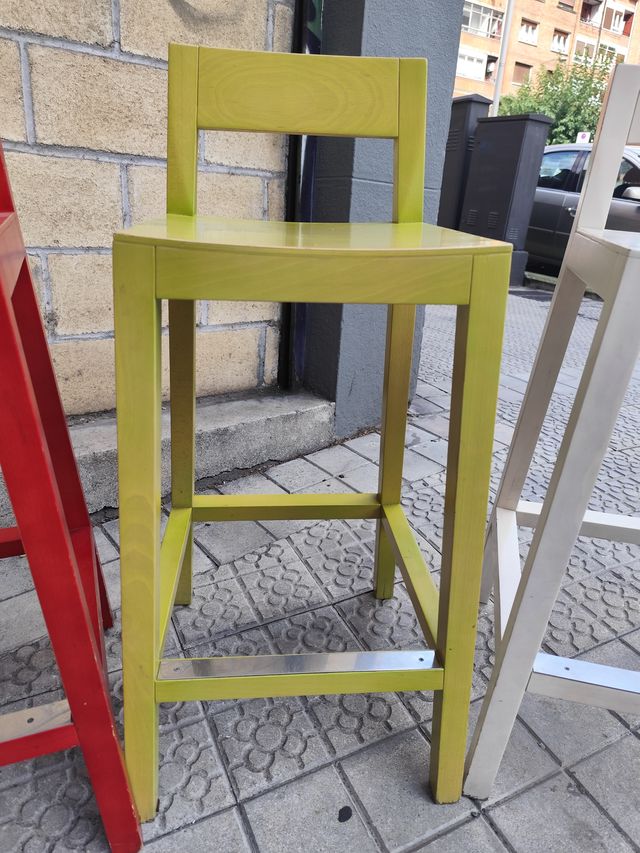 Taburete para hostelería o para casa