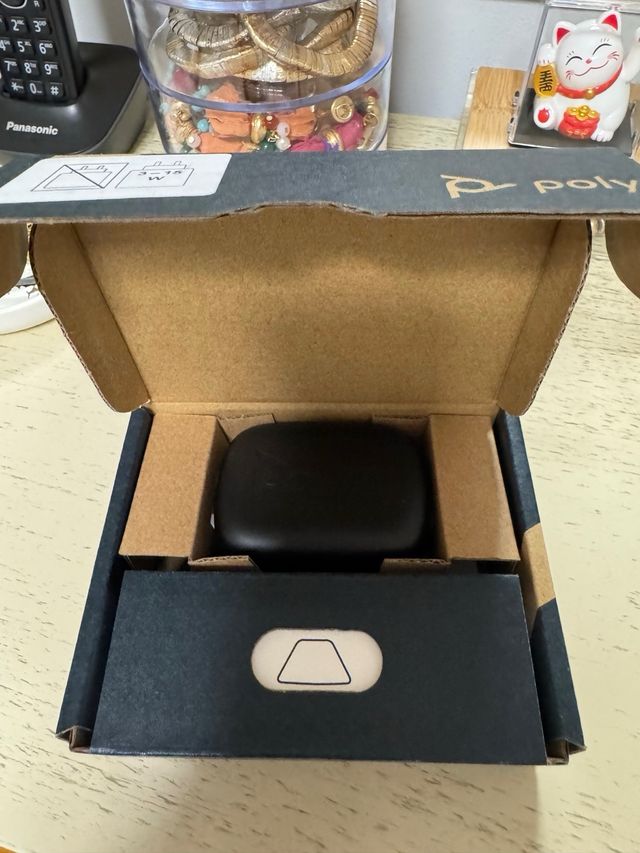 Poly Voyager Free 60 UC Auriculares Inalámbricos N