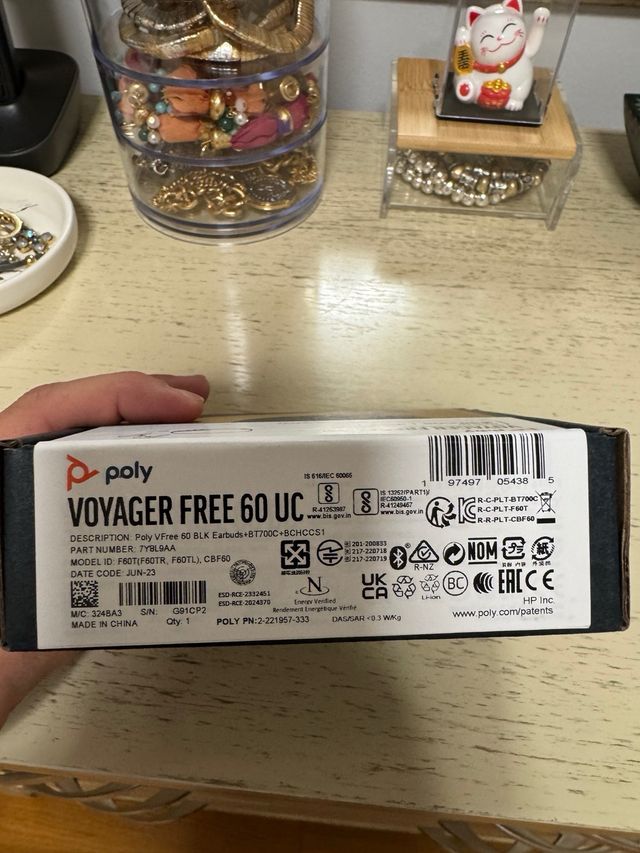 Poly Voyager Free 60 UC Auriculares Inalámbricos N