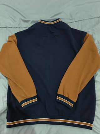 Chaqueta bomber azul y mostaza
