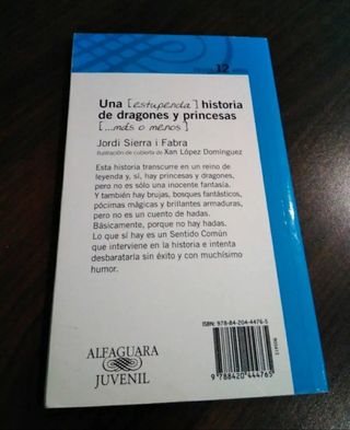 Libro UNA (ESTUPENDA) HISTORIA DE DRAGONES Y PRINC