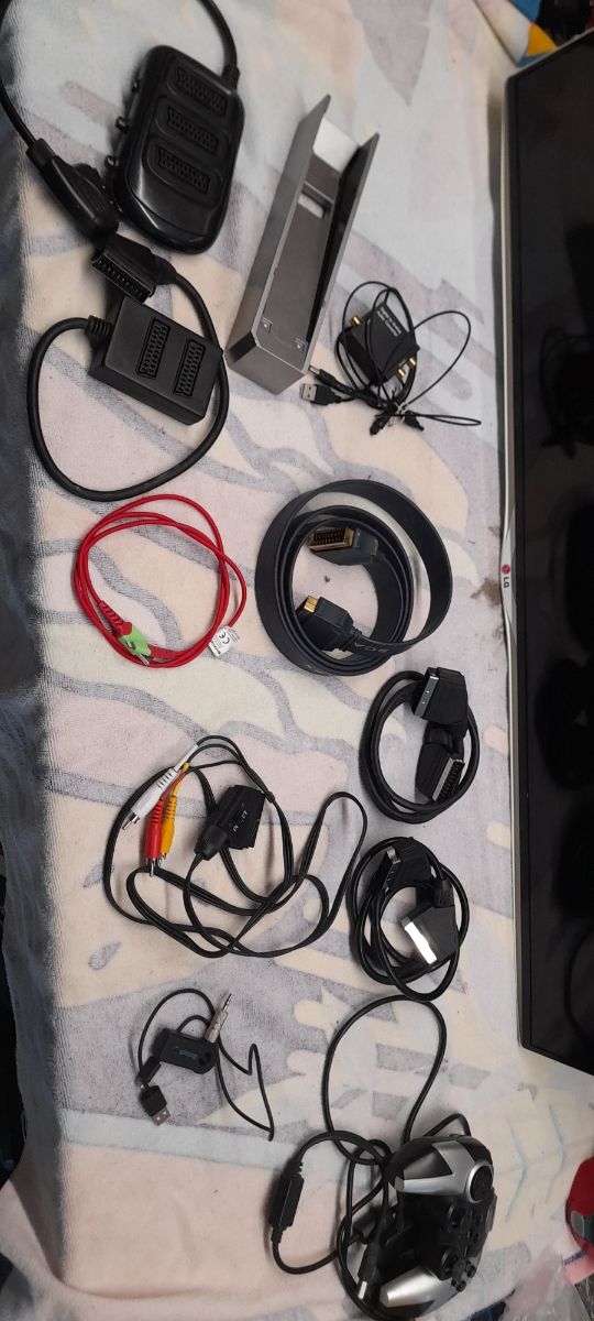 Cabos Scart e Adaptadores Áudio PC/PS2