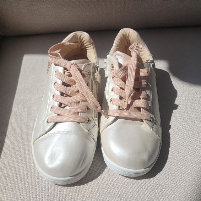 Zapatillas Niña Mariposa Blancas y Rosas