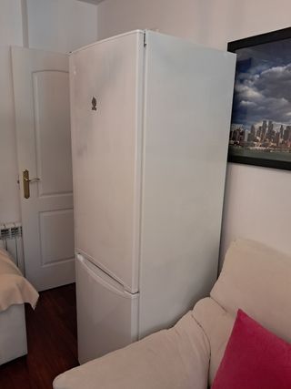 VENDO NEVERA MARCA BALAY