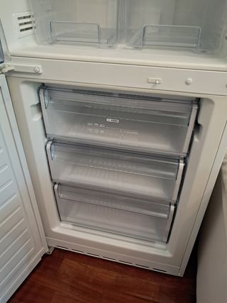 VENDO NEVERA MARCA BALAY