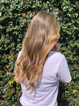 Peluquera estilista especialista en Colorimetria