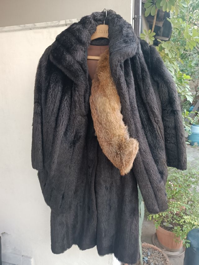 2.     Capi. Cappotto lungo e un altro corto