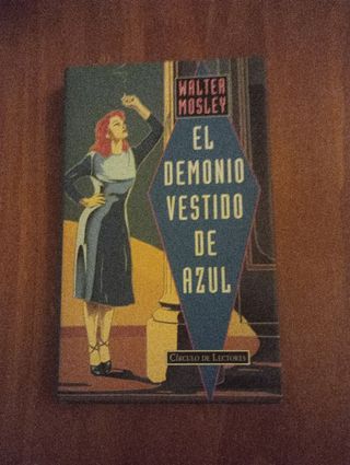 El Demonio Vestido De Azul
