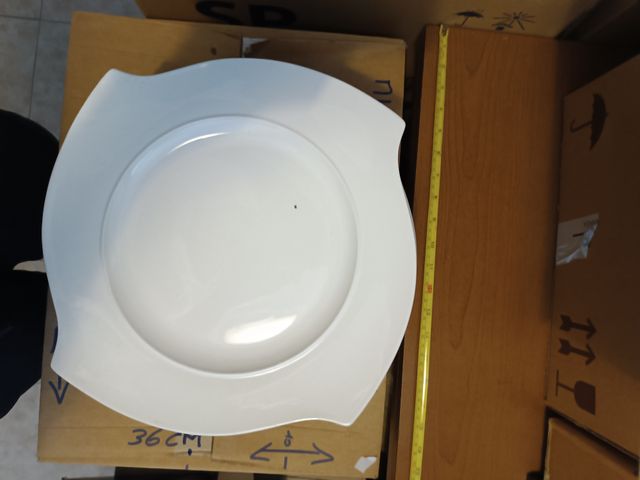 Set 12 Piatti Piani Bianchi