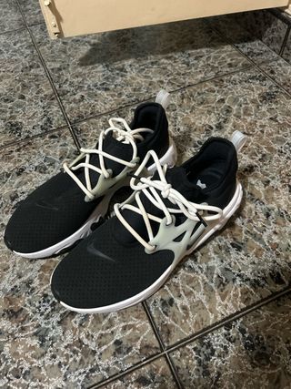 Nike Presto React Negro Blanco