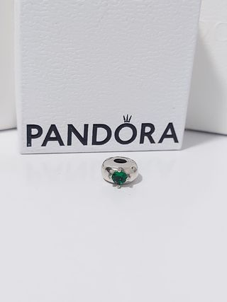 Pandora Charm Plata y Esmeralda
