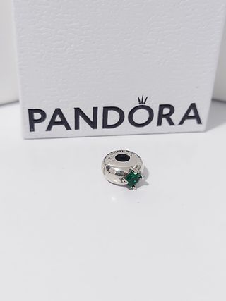 Pandora Charm Plata y Esmeralda