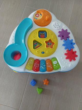 Mesa de actividades musical para bebé