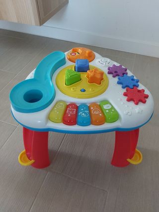 Mesa de actividades musical para bebé