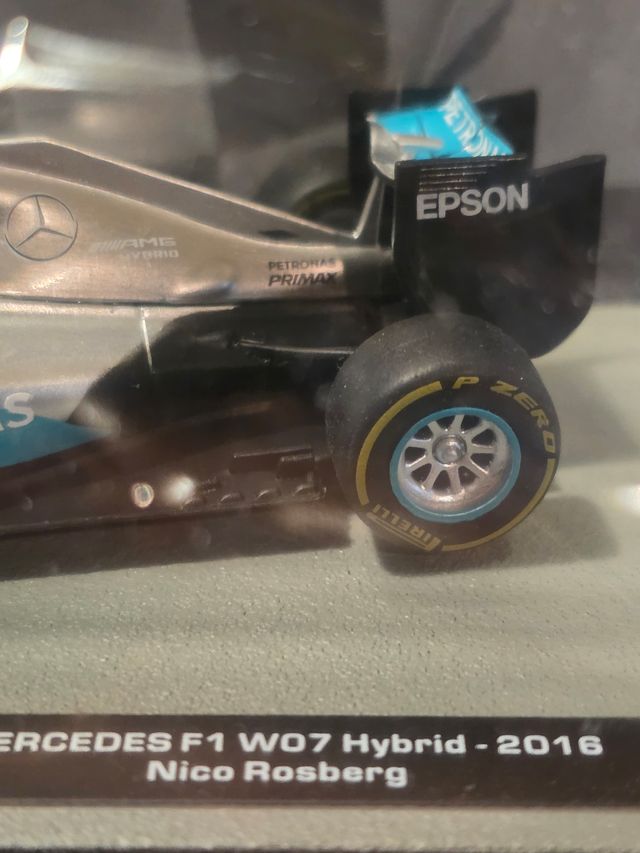 Mercedes F1 W07 Hybrid 2015 Rosberg 1:43