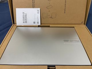 ASUS Vivobook Portátil Plata
Garantía de 1 año 