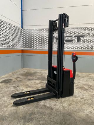 Apilador Eléctrico NCT SLF15 (1.5T - 3.6m)