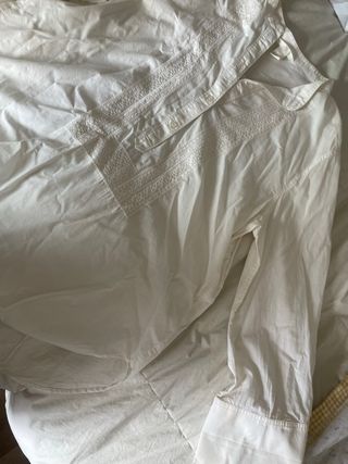 Camisa H&M blanca bordada mujer