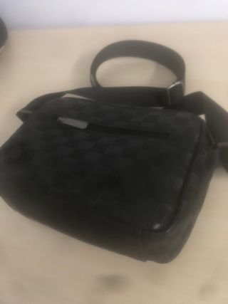 Bandolera Louis Vuitton Negra