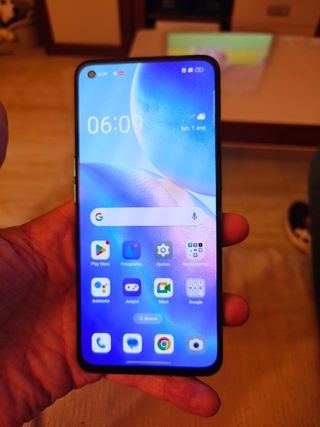 Oppo Find X3 Lite.
