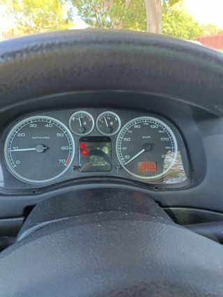 Peugeot 307 vendo o cambio por automático 