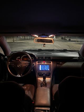 Mercedes-Benz Clase C 2005