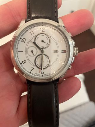 Reloj Tommy Hilfiger marron y Plateado