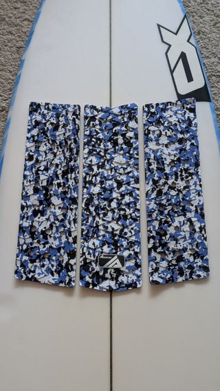 Grip delantero tabla surf camuflaje azul