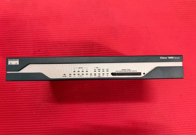 Cisco 1801-M – Router Profesional 8p FE | 15€