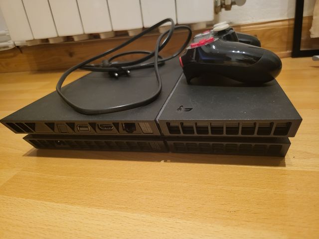 PS4 + Mando Star Wars Edition