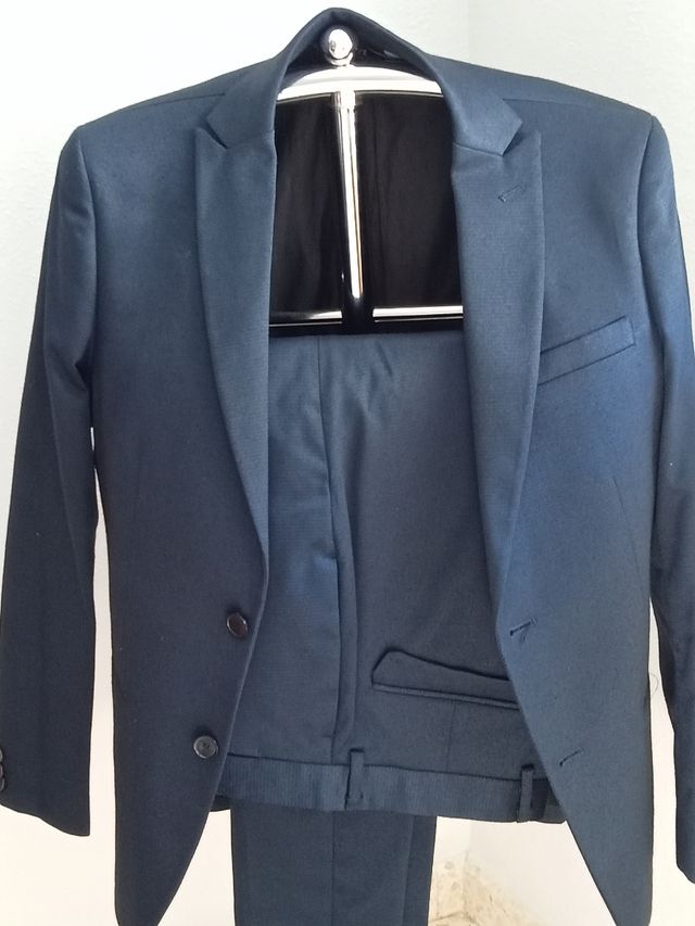 1 al 15 Nov 35€  Traje juvenil