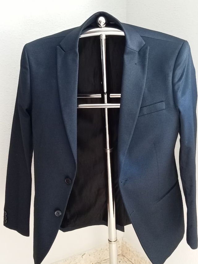 1 al 15 Nov 35€  Traje juvenil