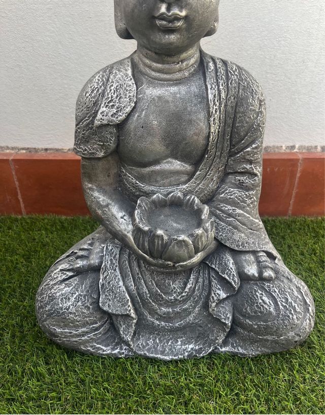 Buda decorativo en resina efecto piedra estilo zen